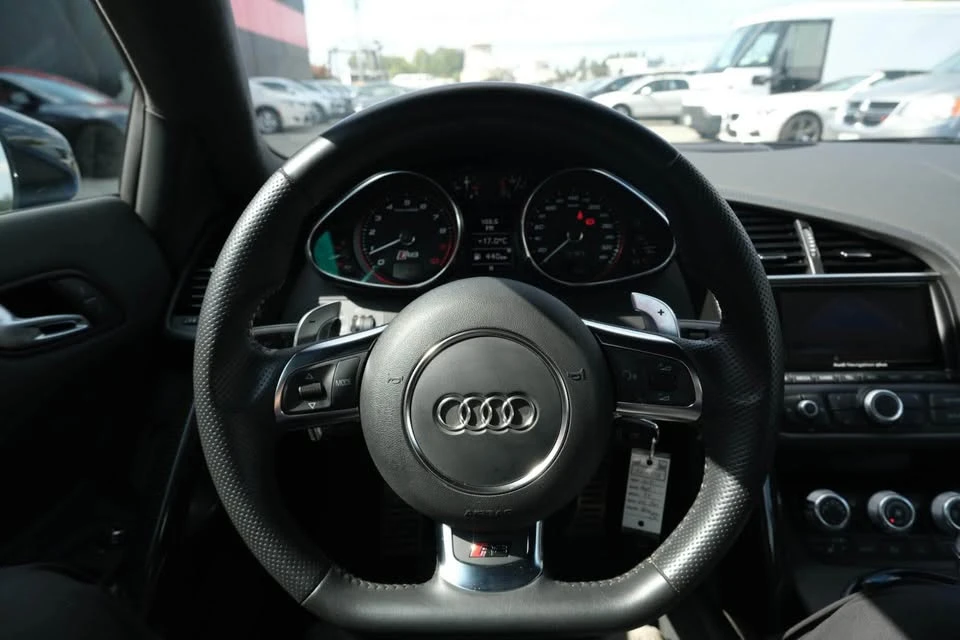 2014 Audi 42 R8 - Image 7 of 15