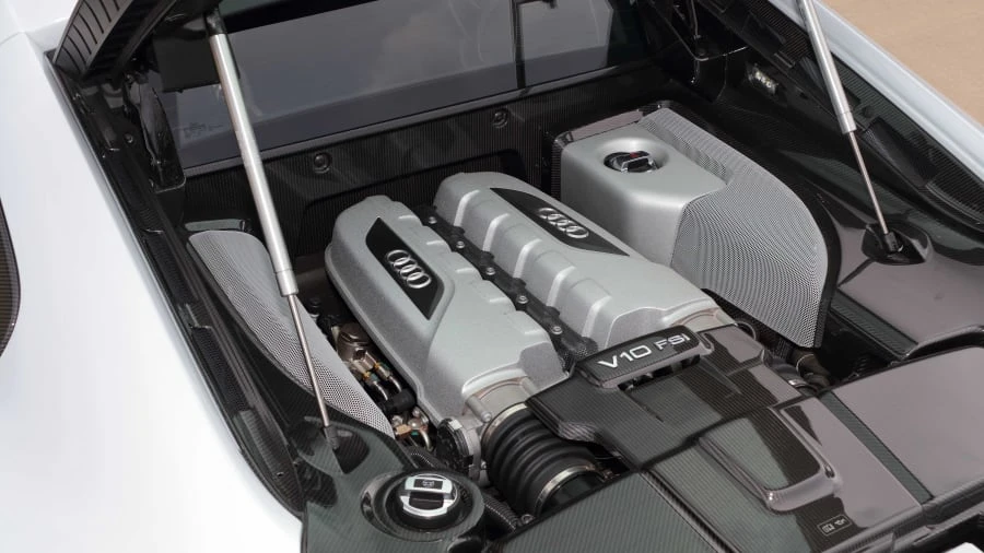 2014 Audi 42 R8 - Image 6 of 12