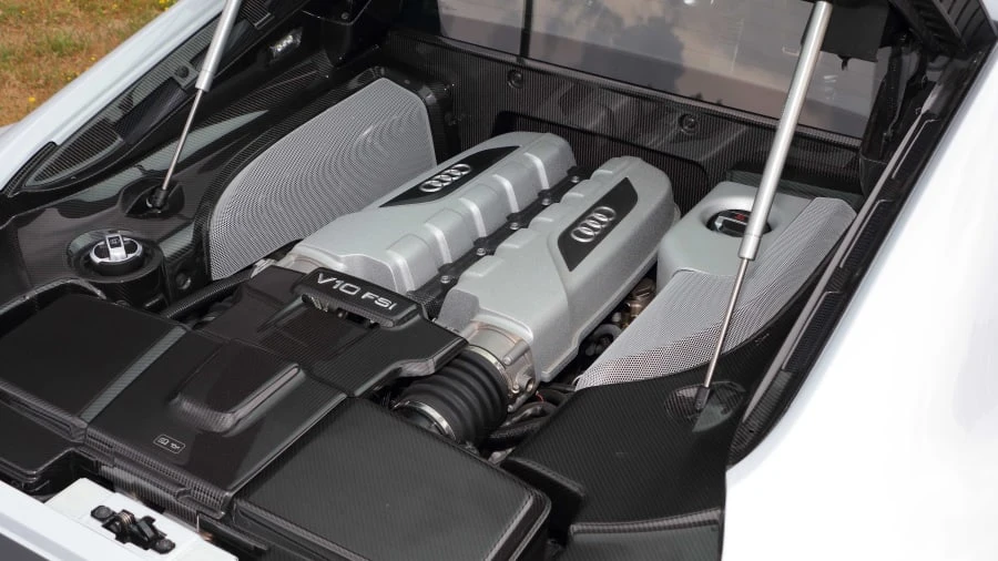 2014 Audi 42 R8 - Image 7 of 12