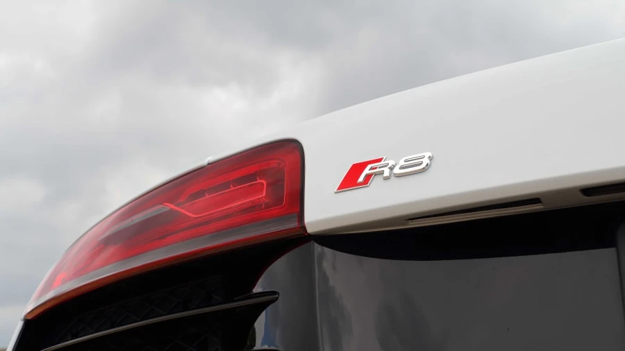 2014 Audi 42 R8 - Image 11 of 12