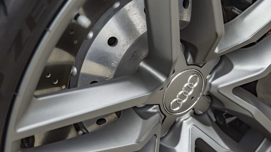 2014 Audi 42 R8 - Image 8 of 20