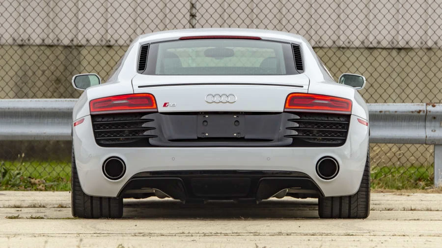 2014 Audi 42 R8 - Image 11 of 20
