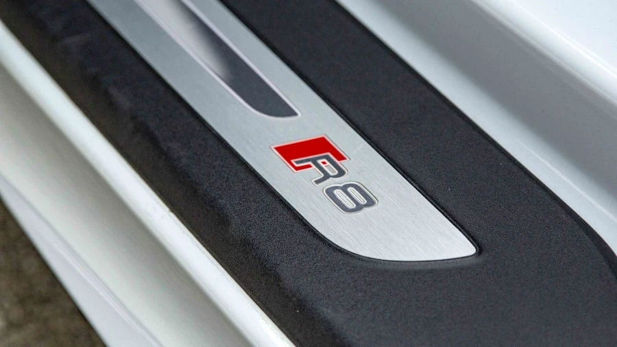2014 Audi 42 R8 - Image 14 of 20