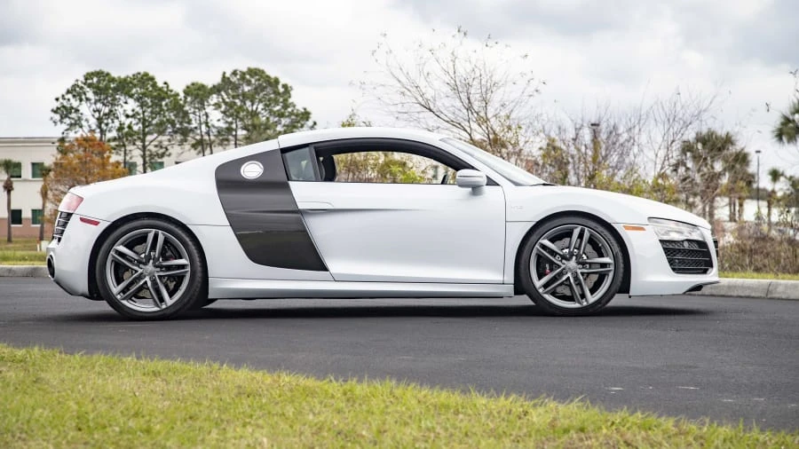 2014 Audi 42 R8 - Image 11 of 12