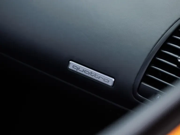 2014 Audi 42 R8 - Image 18 of 31