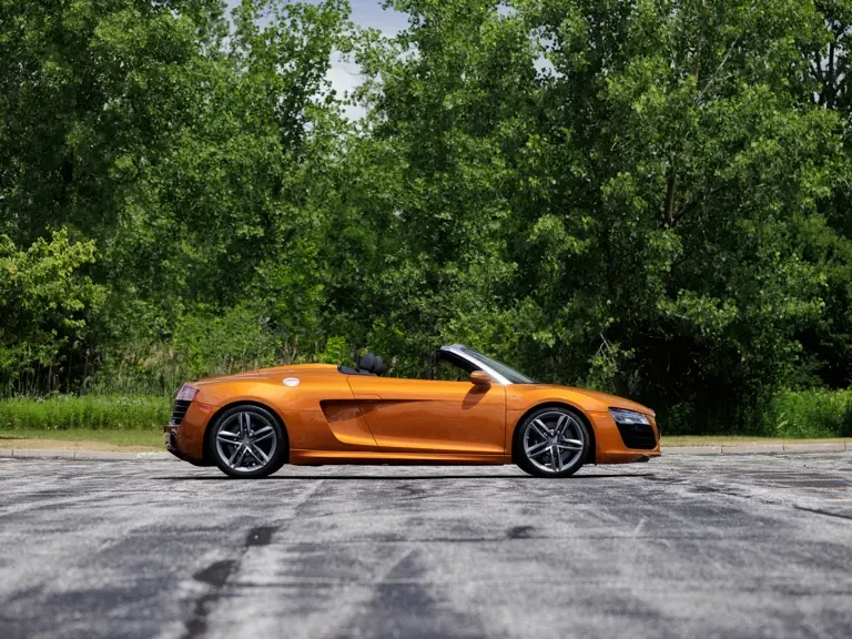 2014 Audi 42 R8 - Image 5 of 31