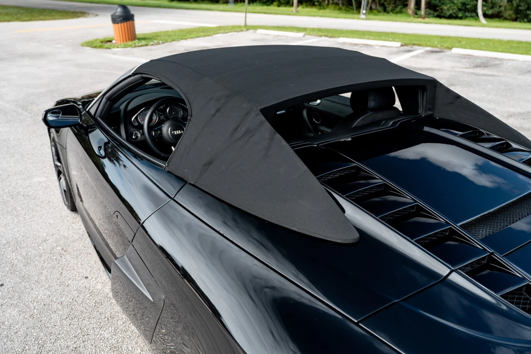 2014 Audi 42 R8 - Image 25 of 31
