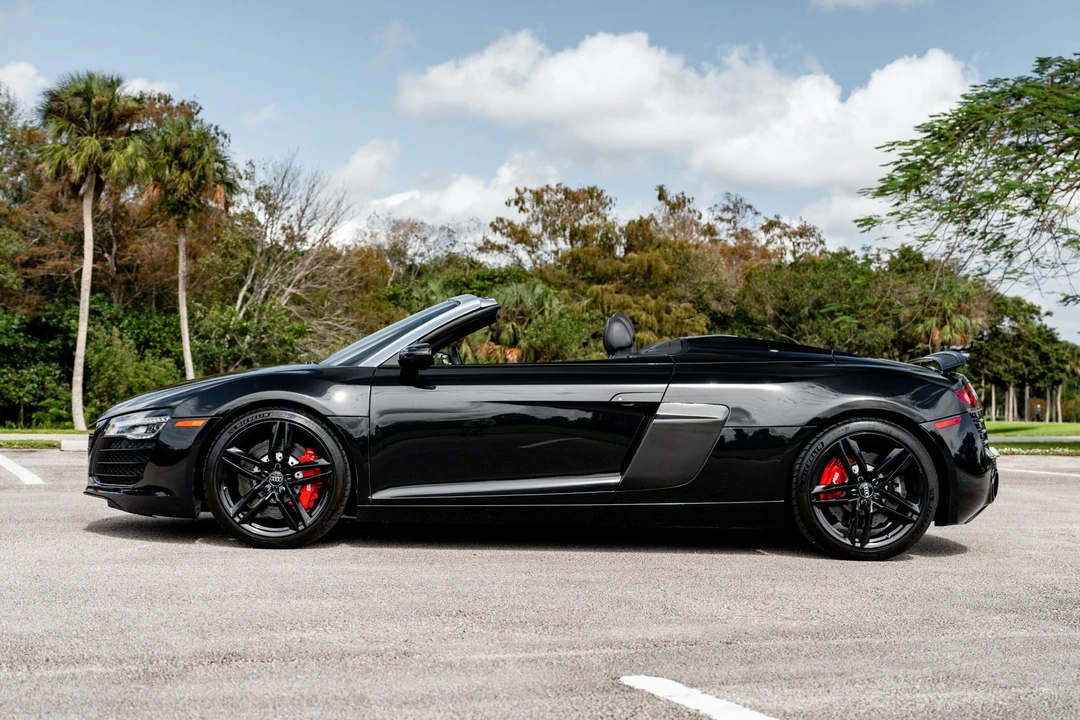 2014 Audi 42 R8 - Image 12 of 31