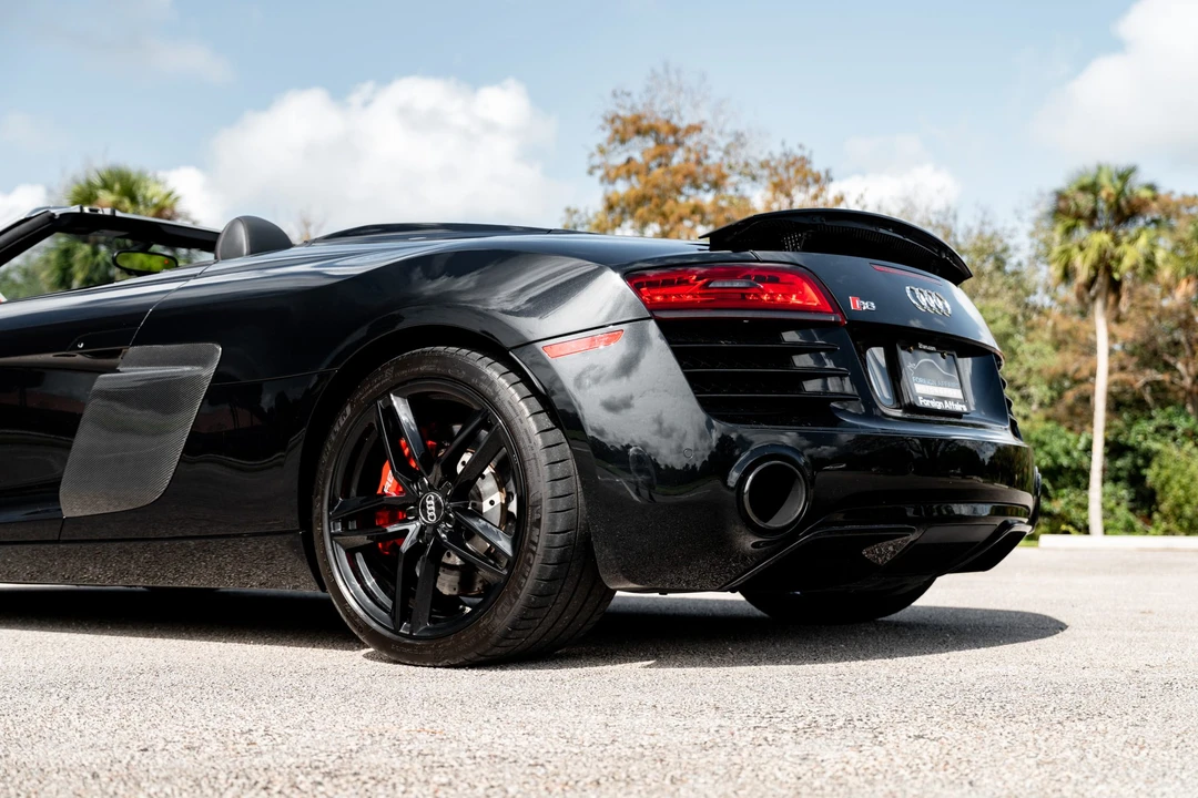 2014 Audi 42 R8 - Image 24 of 31
