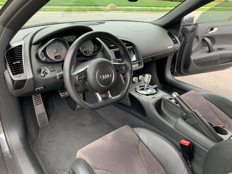 2014 Audi 42 R8 - Image 9 of 10