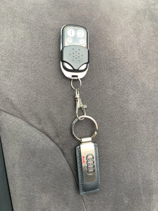 2014 Audi 42 R8 - Image 10 of 10