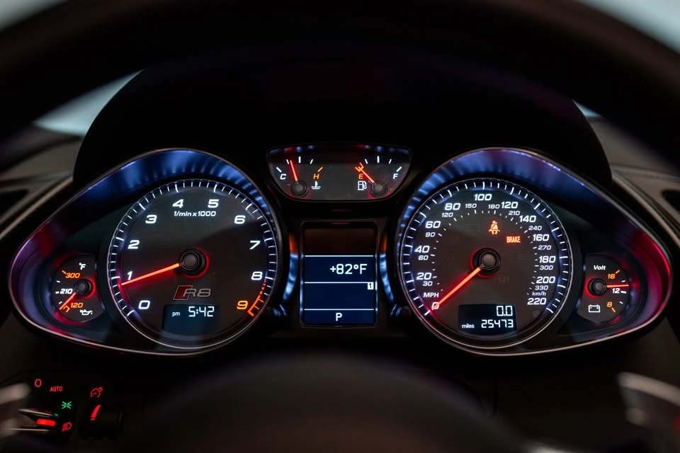2014 Audi 42 R8 - Image 17 of 20