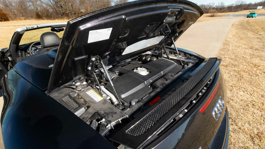 2014 Audi 42 R8 - Image 6 of 13