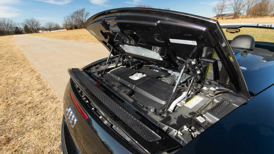 2014 Audi 42 R8 - Image 7 of 13