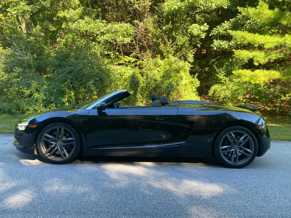 2014 Audi 42 R8 - Image 7 of 31