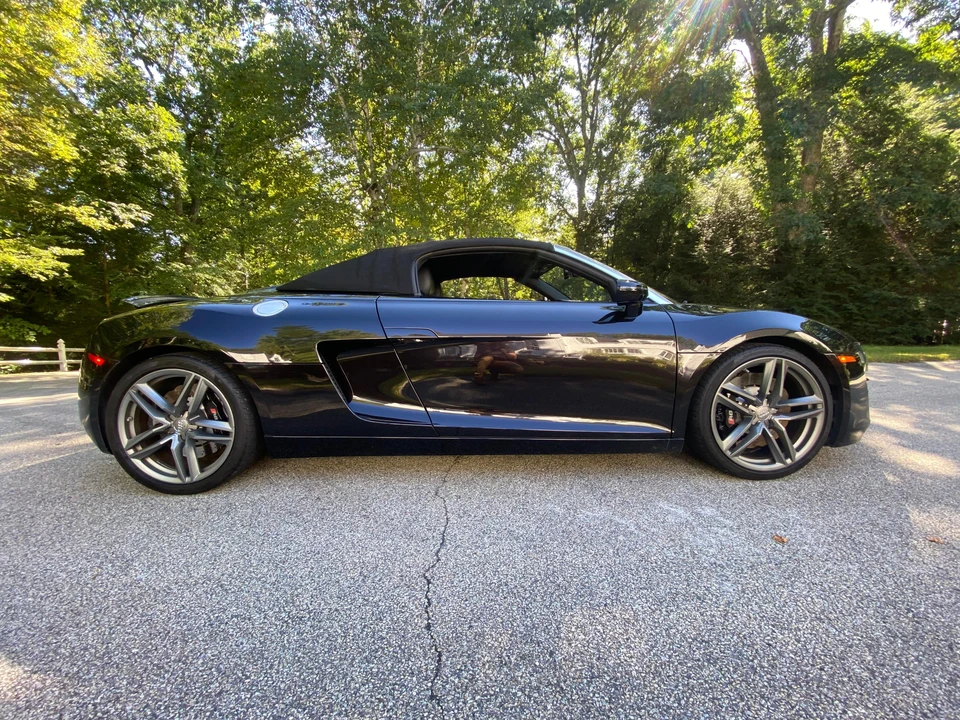 2014 Audi 42 R8 - Image 16 of 31