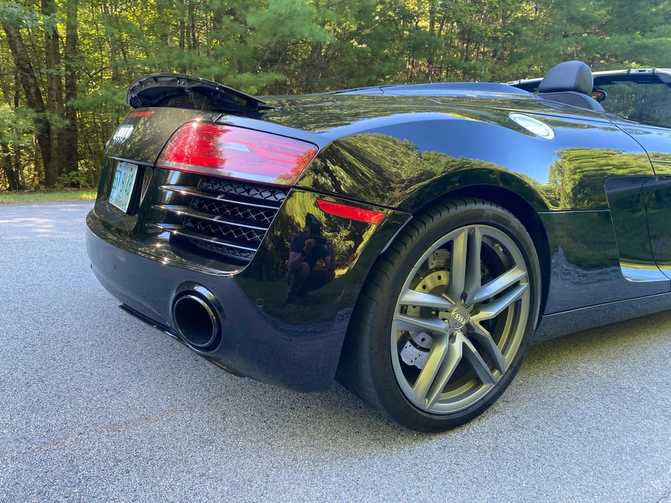 2014 Audi 42 R8 - Image 21 of 31