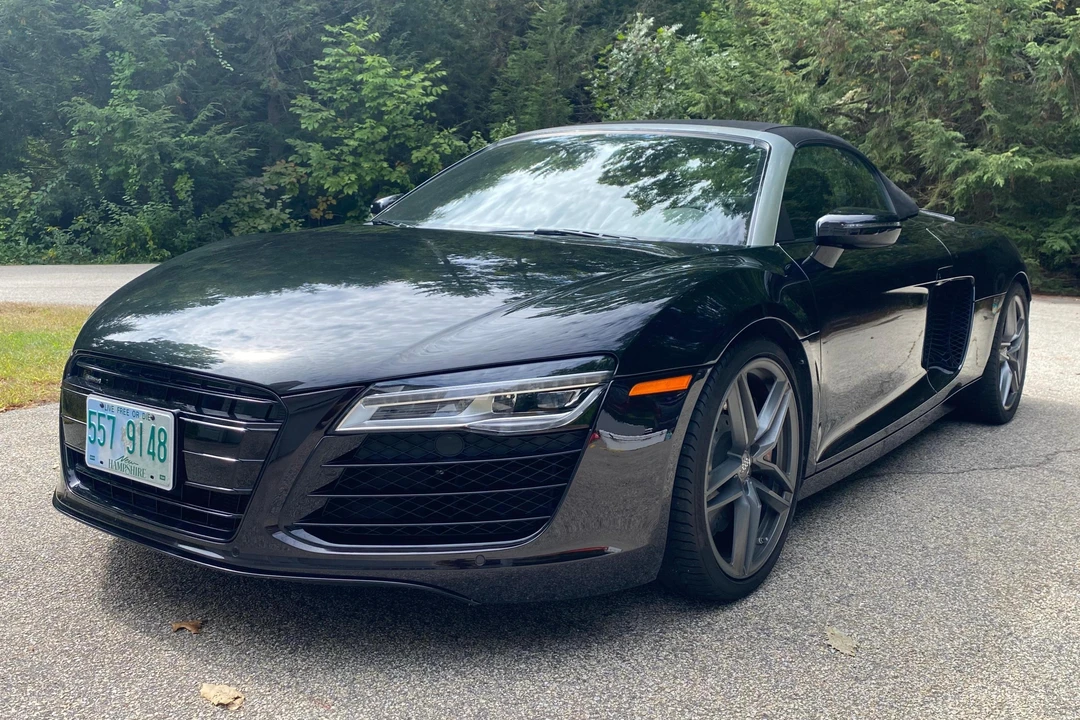 2014 Audi 42 R8 - Image 2 of 31