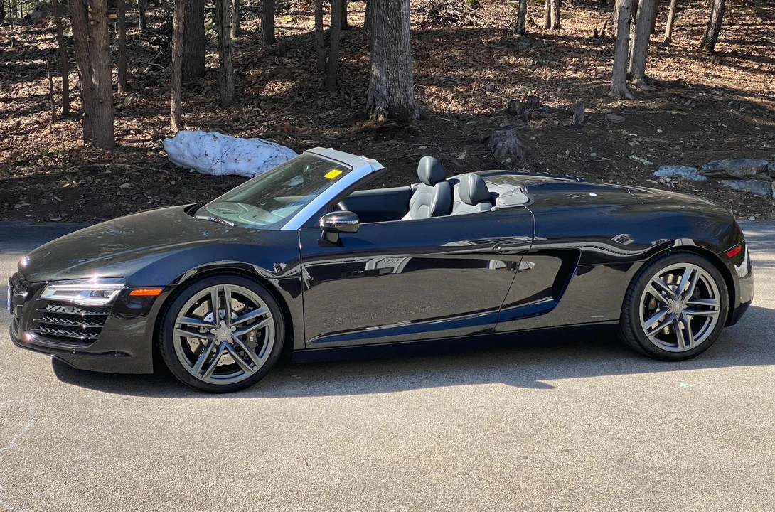 2014 Audi 42 R8 - Image 10 of 31