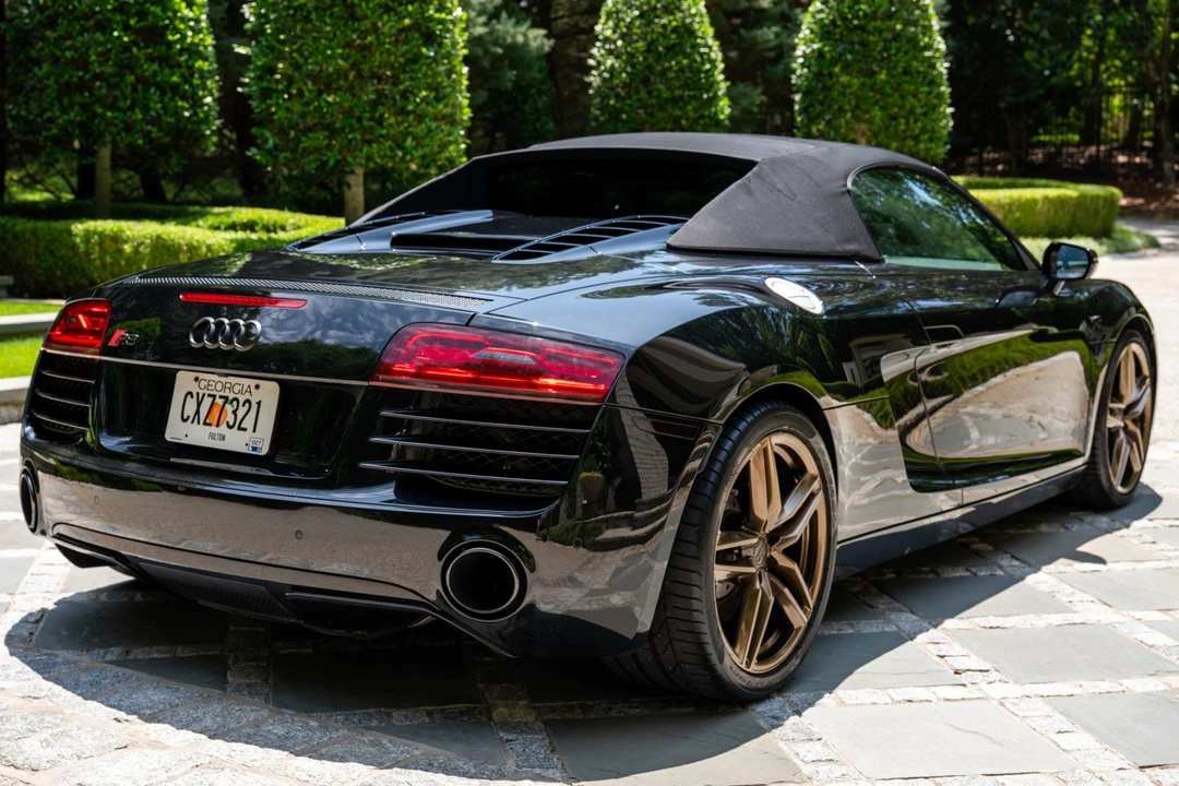 2014 Audi 42 R8 - Image 15 of 31