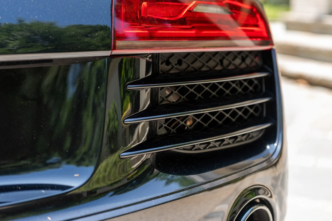 2014 Audi 42 R8 - Image 26 of 31