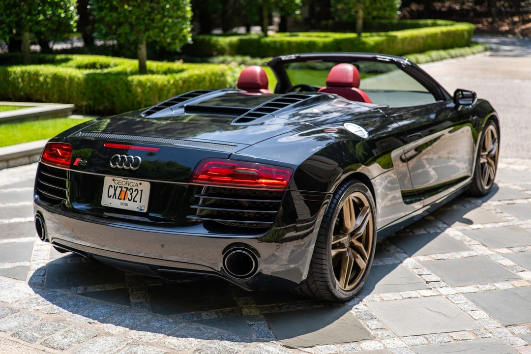2014 Audi 42 R8 - Image 6 of 31