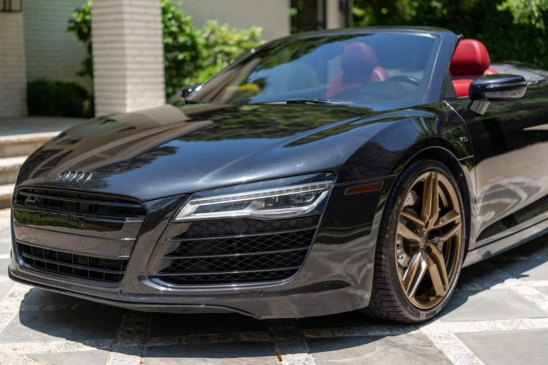 2014 Audi 42 R8 - Image 20 of 31
