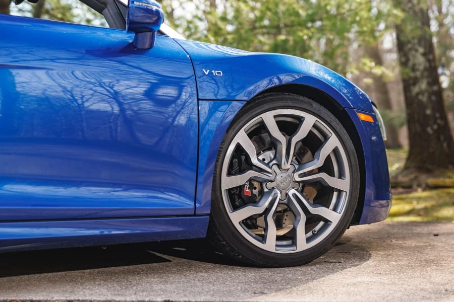 2014 Audi 42 R8 - Image 25 of 31