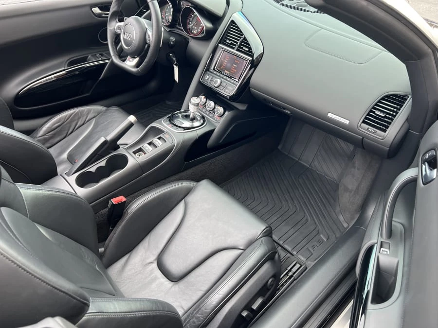 2014 Audi 42 R8 - Image 8 of 11