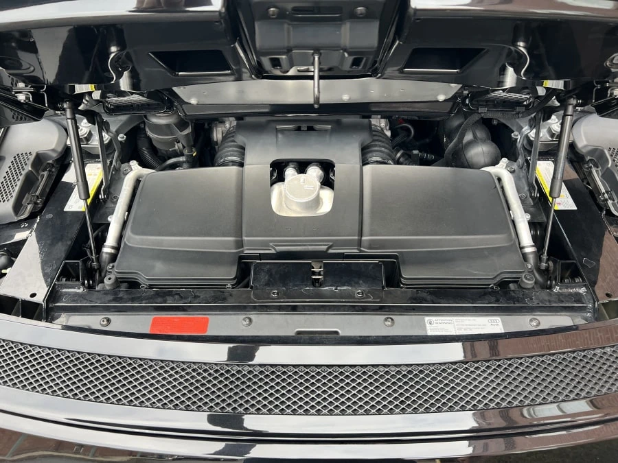2014 Audi 42 R8 - Image 10 of 11