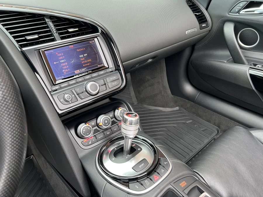 2014 Audi 42 R8 - Image 9 of 11