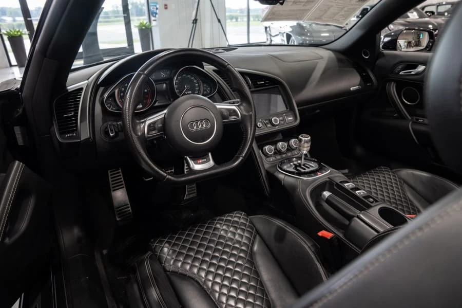 2014 Audi 42 R8 - Image 8 of 12