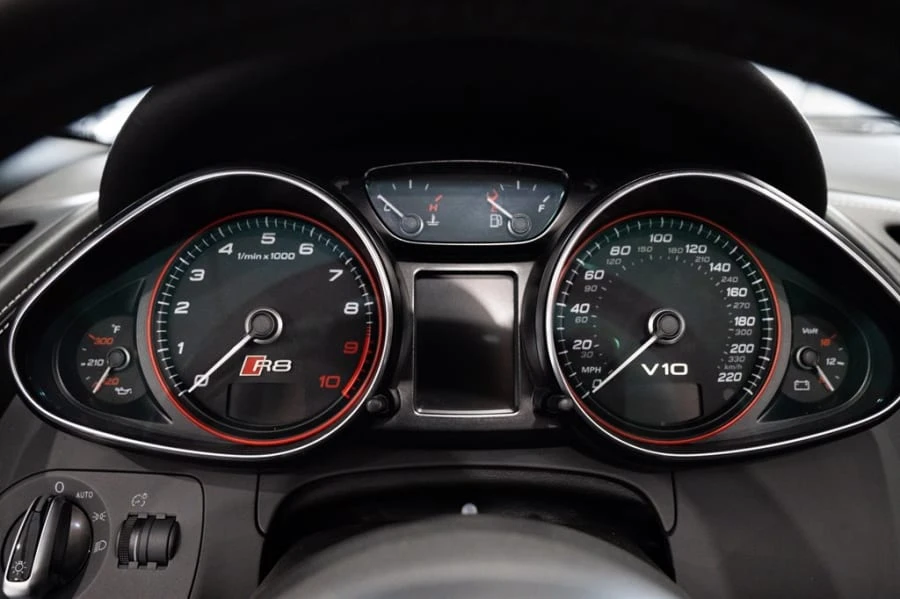 2014 Audi 42 R8 - Image 10 of 12