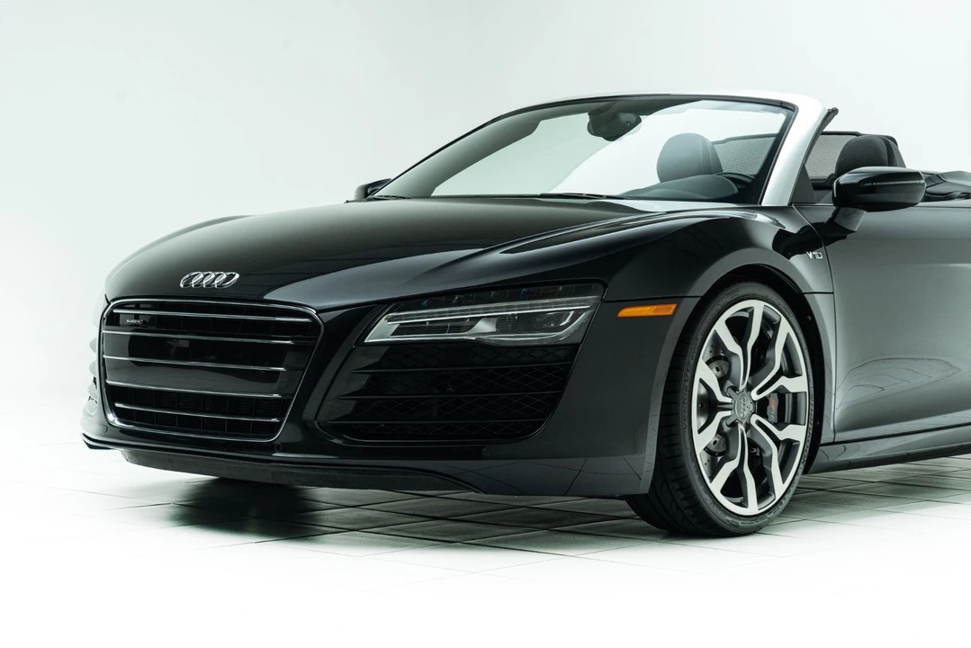 2014 Audi 42 R8 - Image 10 of 12