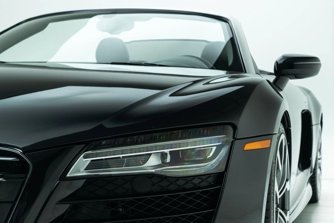 2014 Audi 42 R8 - Image 11 of 12