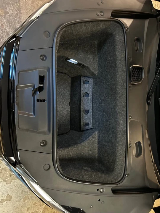 2014 Audi 42 R8 - Image 16 of 18