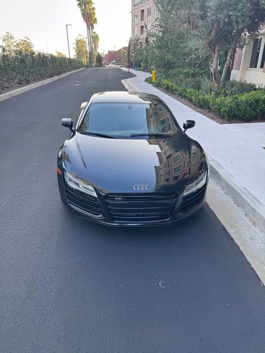 2014 Audi 42 R8 - Image 2 of 7