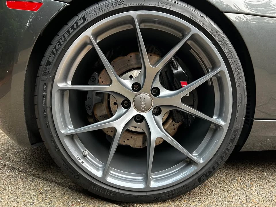2014 Audi 42 R8 - Image 7 of 18