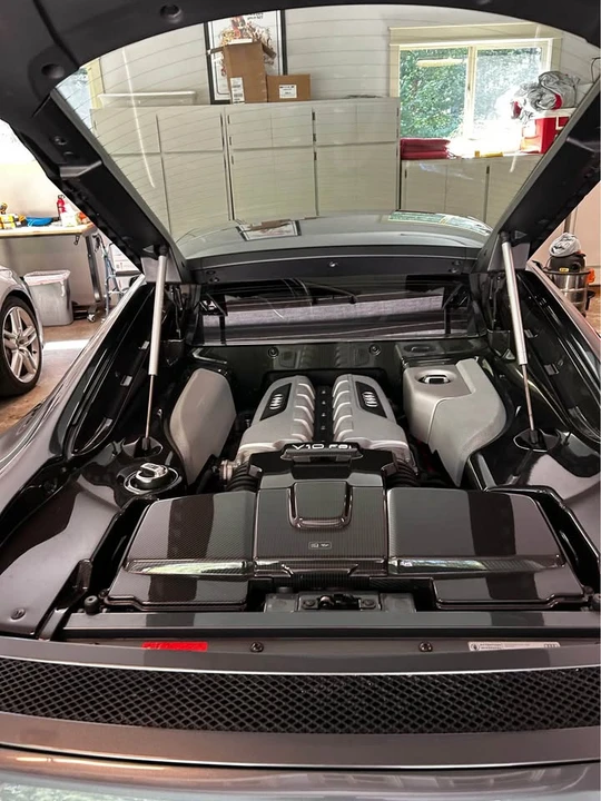 2014 Audi 42 R8 - Image 10 of 18