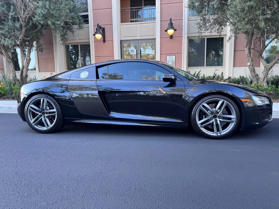 2014 Audi 42 R8 - Image 7 of 7