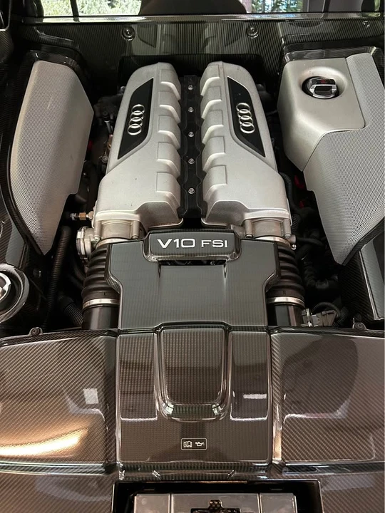 2014 Audi 42 R8 - Image 9 of 18
