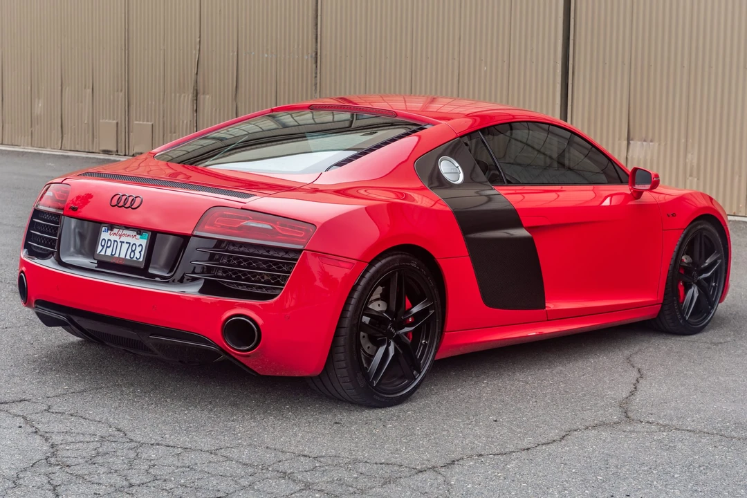 2014 Audi 42 R8 - Image 8 of 31