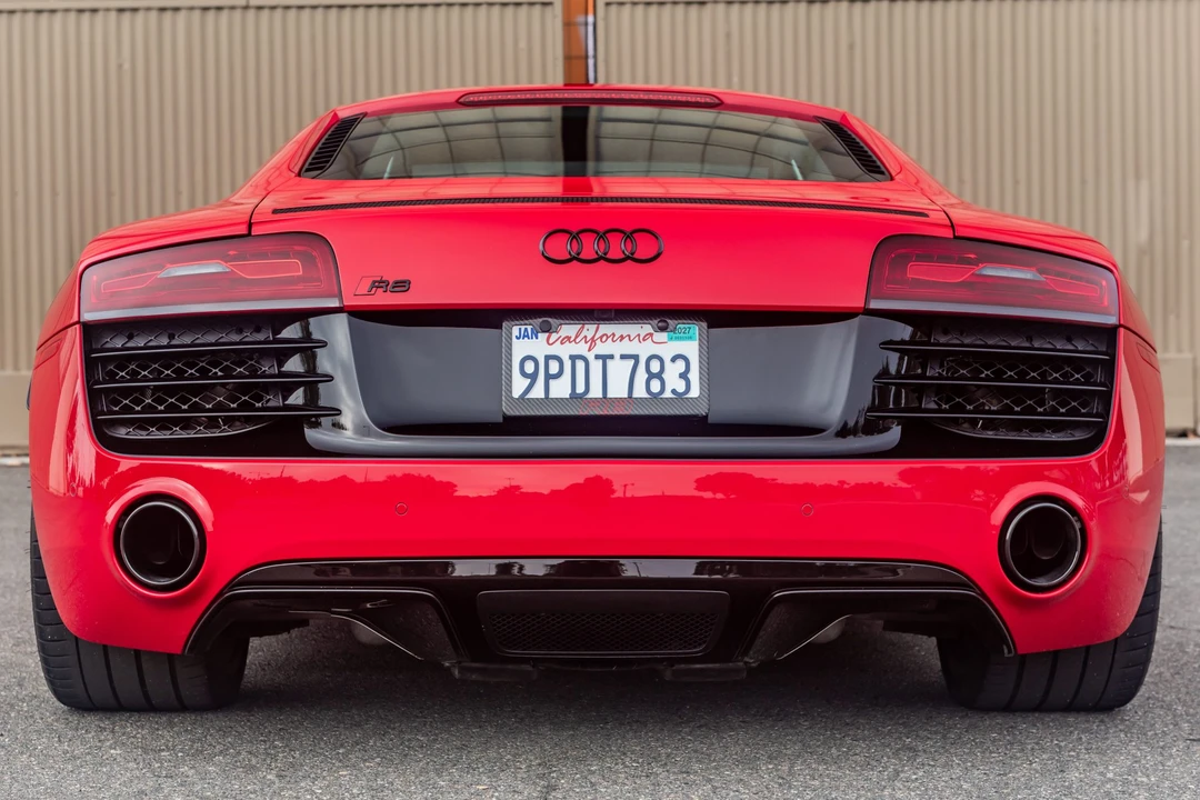 2014 Audi 42 R8 - Image 10 of 31