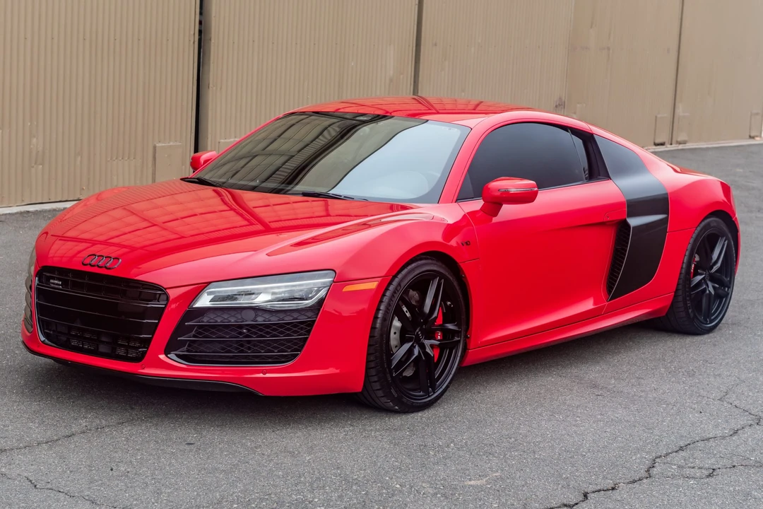 2014 Audi 42 R8 - Image 2 of 31