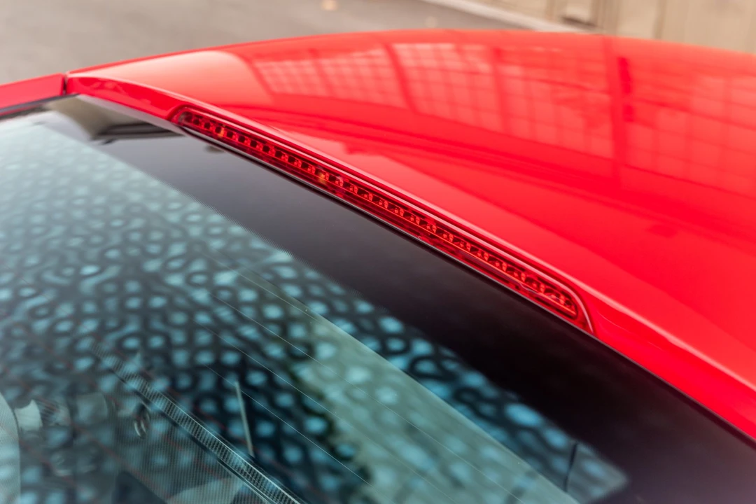2014 Audi 42 R8 - Image 25 of 31
