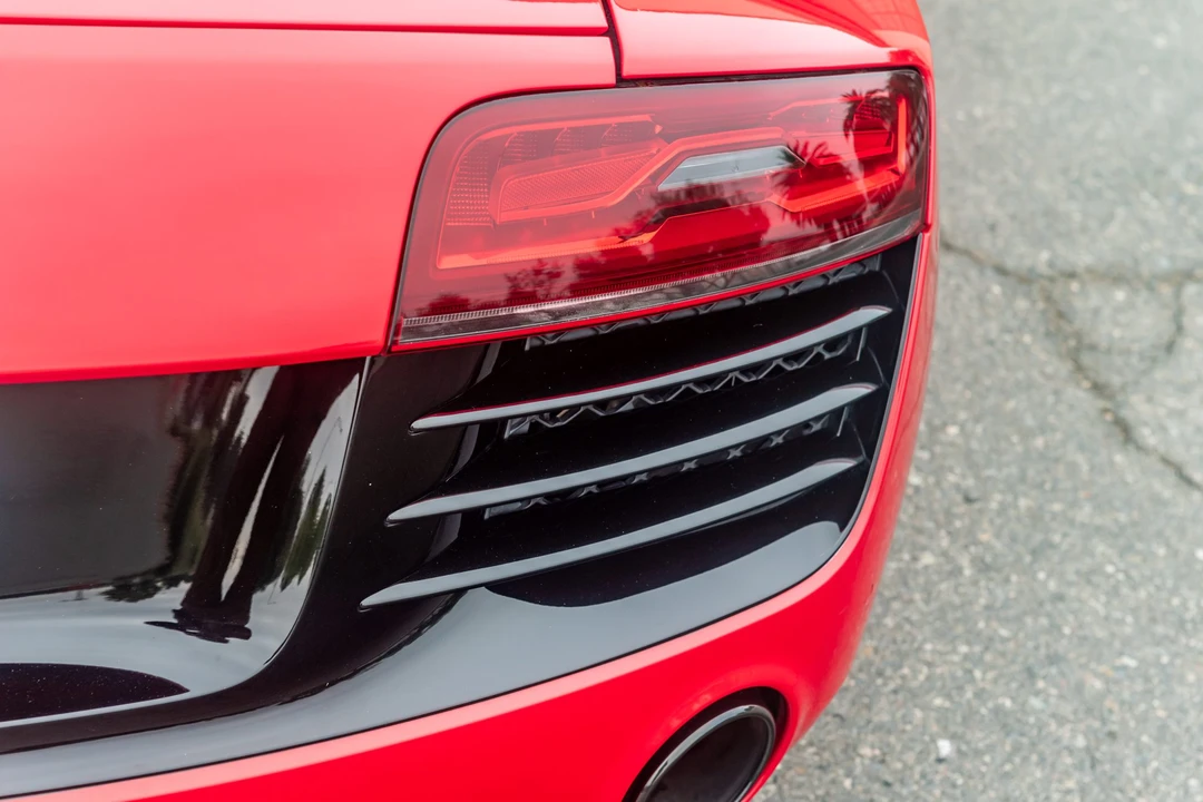 2014 Audi 42 R8 - Image 23 of 31