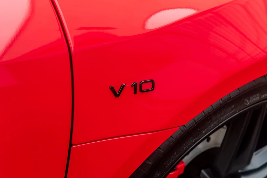 2014 Audi 42 R8 - Image 30 of 31