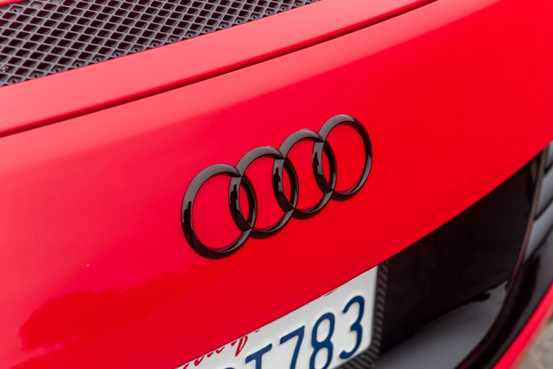 2014 Audi 42 R8 - Image 28 of 31