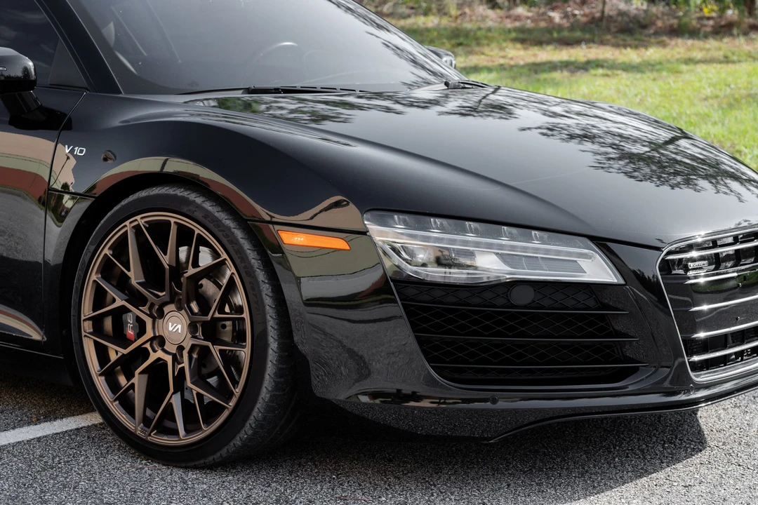 2014 Audi 42 R8 - Image 10 of 31