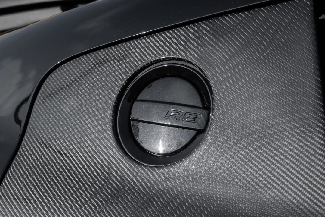 2014 Audi 42 R8 - Image 29 of 31